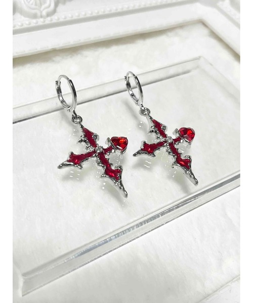 tone(トーン)の「【88eighty-eight】レッドハートストーン十字架リングピアス【import】(MA)(ピアス(両耳用)・レディース・レッド・FREE)」の5枚目の写真
