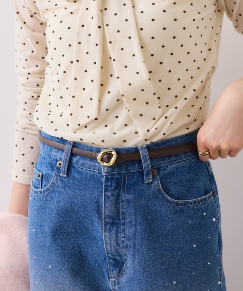 VIS（ビス）の「10ｍｍ巾変形メタルバックルピンレスベルト（ベルト・レディース・ダークブラウン/ブラック・FREE）」の14枚目の写真