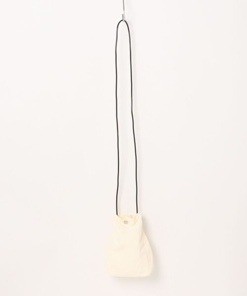 VIBGYOR(ヴィブジョー)の「Mignonjour/ナイロンミニ巾着ショルダー M2765(ショルダーバッグ・レディース・ブラック/ホワイト/グリーン・FREE)」の5枚目の写真