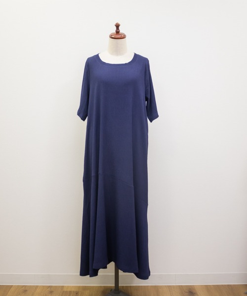 CLETTE(クレット)の「フリルビスチェセットワンピース(ワンピース・レディース・チャコールグレー/ネイビー/ブラック・LL/3L/4L)」の22枚目の写真