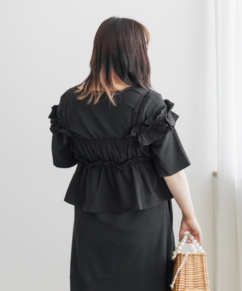 CLETTE(クレット)の「フリルビスチェセットワンピース(ワンピース・レディース・チャコールグレー/ネイビー/ブラック・LL/3L/4L)」の7枚目の写真