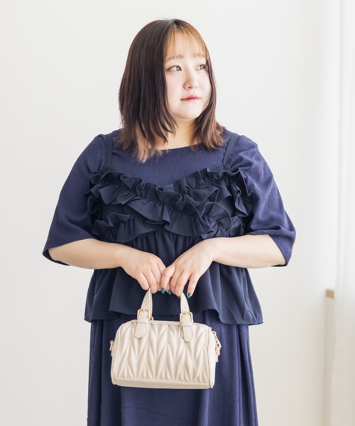 CLETTE(クレット)の「フリルビスチェセットワンピース(ワンピース・レディース・チャコールグレー/ネイビー/ブラック・LL/3L/4L)」の16枚目の写真