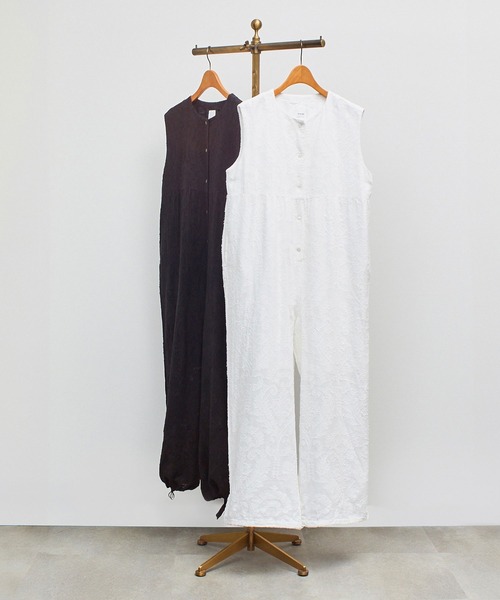 ROSE BUD（ローズバッド）の「SLEEVELESS JACQUARD COMBINAISON（つなぎ/オールインワン・レディース・ホワイト/ブラック・ONE SIZE）」の7枚目の写真