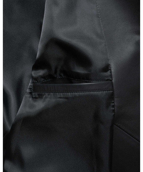 F.C.Real Bristol（エフシーレアルブリストル）の「LEATHER TRACK JACKET（ブルゾン・メンズ・ブラック・LARGE/MEDIUM/X-LARGE/SMALL/XX-LARGE）」の8枚目の写真