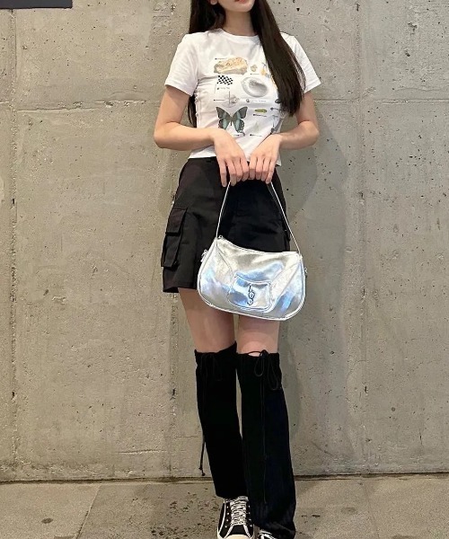 ILLIGO（イリゴ）の「◇ILLIGO◇シグネチャー バッグ　SIGNATURE BAG（ショルダーバッグ・レディース・ブラック/シルバー・FREE）」の8枚目の写真