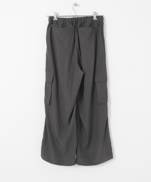 SENSE OF PLACE by URBAN RESEARCH(センスオブプレイスバイアーバンリサーチ)の「ユーティリティワイドカーゴパンツ(その他パンツ・メンズ・オリーブ/オレンジ/チャコールグレー・MEDIUM/LARGE)」の9枚目の写真