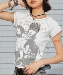 A'GEM/9 × .kom 『.KOM/ドットケーオーエム』グラフィックプリントTシャツ