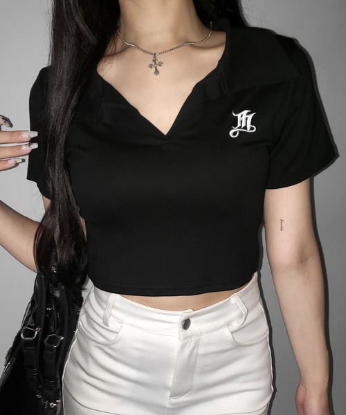 me+em select(ミームセレクト)の「※※【 2color 】M LOGO スキッパーショート半袖Tシャツ / M LOGO skipper neck short sleeve T-shirt(Tシャツ/カットソー・レディース・ブラック/ホワイト・FREE)」の16枚目の写真