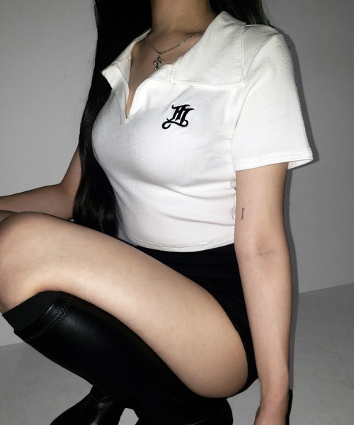 me+em select（ミームセレクト）の「※※【 ２color 】M LOGO スキッパーショート半袖Tシャツ ／ M LOGO skipper neck short sleeve T-shirt（Tシャツ/カットソー・レディース・ブラック/ホワイト・FREE）」の14枚目の写真