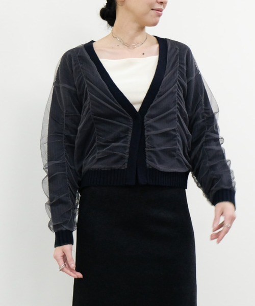 DOLLUPOOPS（ドールアップウップス）の「配色チュールレイヤードニットカーディガン（カーディガン/ボレロ・レディース・グレー/オフホワイト/ダークネイビー・38）」の3枚目の写真