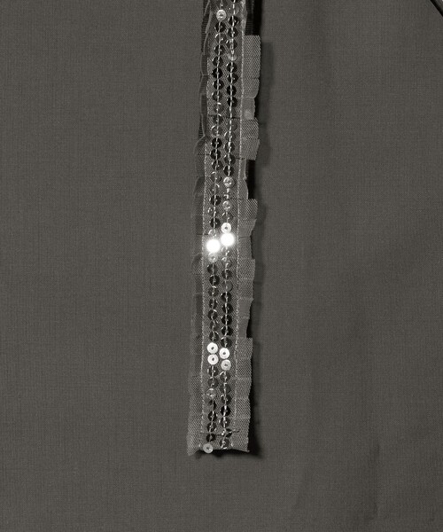 AEWEN MATOPH（イウエン マトフ）の「＜AEWEN MATOPH＞スパンコールテープ 2WAYジレキャミソール（キャミソール・レディース・オリーブ/ブラック・FREE）」の4枚目の写真