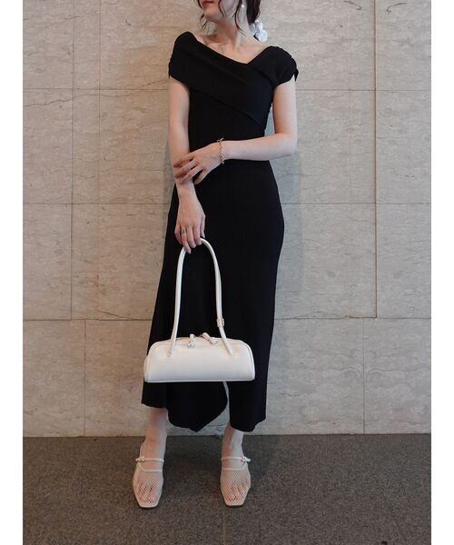 LAGUNAMOON（ラグナムーン）の「アシメオフショルリブニットワンピース（ワンピース・レディース・ライトグレー/ブラック/ミント・MEDIUM/SMALL）」の2枚目の写真