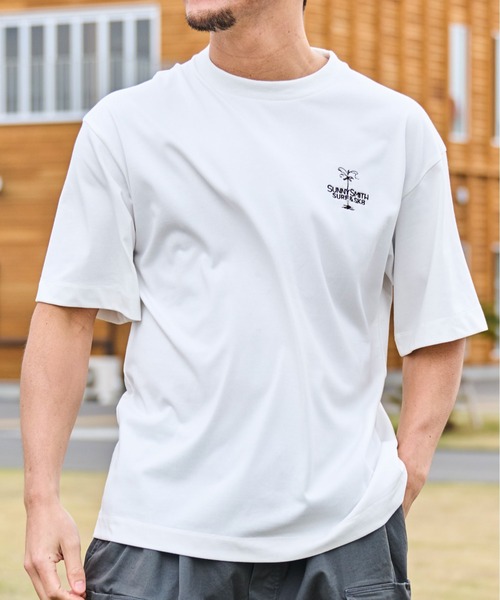 Sunny Smith(サニースミス)の「ヤシの木イラストロゴ両面刺繍Tシャツ(Tシャツ/カットソー・メンズ・ホワイト/スミクロ/アッシュグレー・LARGE/MEDIUM)」の15枚目の写真