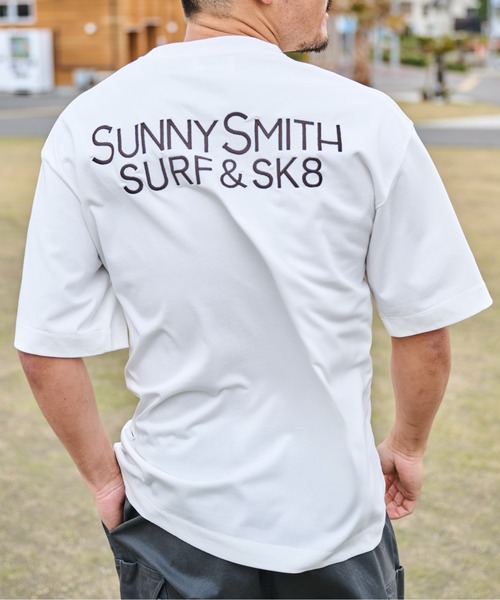 Sunny Smith(サニースミス)の「ヤシの木イラストロゴ両面刺繍Tシャツ(Tシャツ/カットソー・メンズ・ホワイト/スミクロ/アッシュグレー・LARGE/MEDIUM)」の19枚目の写真
