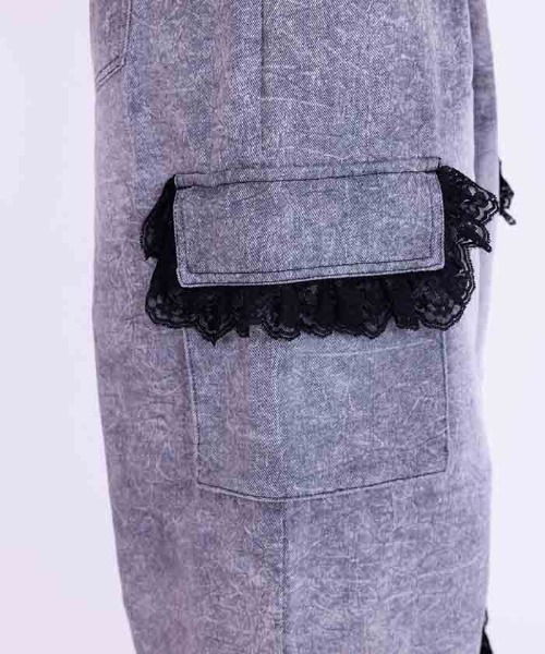 レースフリルカーゴデニム（その他パンツ）｜FickleBebe（フィクルベベ