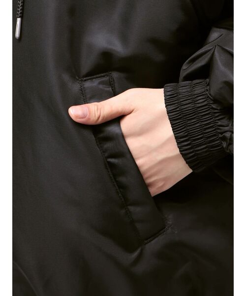 jouetie（ジュエティ）の「ルーズN-2Bブルゾン ファーフード付き（ブルゾン・レディース・ブラック/ネイビー/カーキ/アイボリー/その他2/ピンク・MEDIUM）」の17枚目の写真