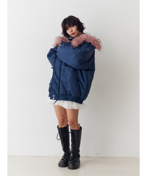 jouetie(ジュエティ)の「ルーズN-2Bブルゾン ファーフード付き(ブルゾン・レディース・ブラック/ネイビー/カーキ/アイボリー/その他2/ピンク・MEDIUM)」の21枚目の写真