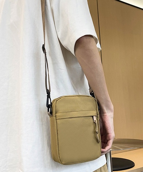 VIBGYOR（ヴィブジョー）の「urbanfemine./シンプルミニショルダーバッグ U7563（ショルダーバッグ・レディース・ホワイト/ベージュ/ブラック・9）」の13枚目の写真