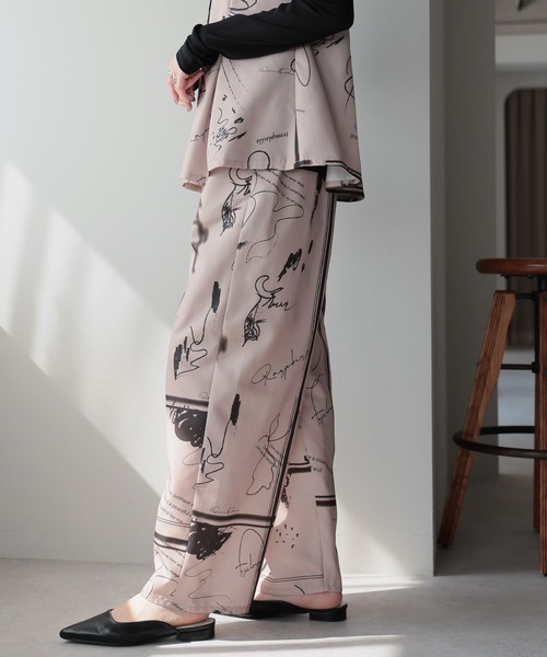 amini(アミニ)の「【2025 AW】アート柄プリントパンツ(その他パンツ・レディース・ネイビー/ブラック/ベージュ・MEDIUM)」の6枚目の写真