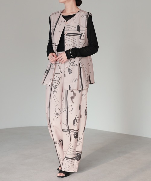 amini(アミニ)の「【2025 AW】アート柄プリントパンツ(その他パンツ・レディース・ネイビー/ブラック/ベージュ・MEDIUM)」の15枚目の写真