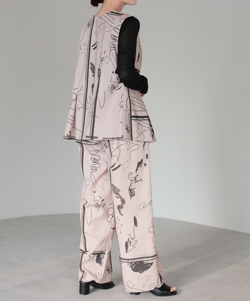 amini(アミニ)の「【2025 AW】アート柄プリントパンツ(その他パンツ・レディース・ネイビー/ブラック/ベージュ・MEDIUM)」の16枚目の写真