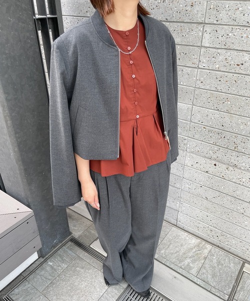 Ameri（アメリ）の「RIB DOCKING SHORT JACKET（ノーカラージャケット・レディース・ピンク/ベージュ/グレー・SMALL/MEDIUM）」の4枚目の写真