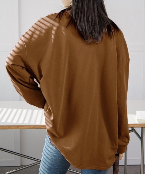 cammie(キャミー)の「クルーネックオーバーサイズスウェットトップス(Tシャツ/カットソー・レディース・ダークグレー/ベージュ/ライトブラウン/カーキ/ブラック・FREE)」の15枚目の写真