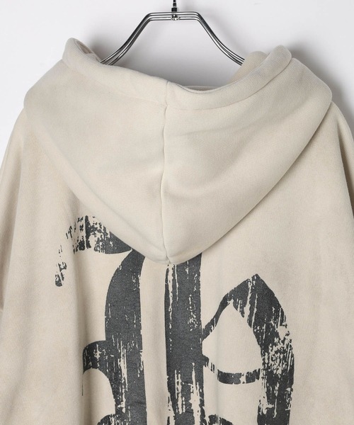 LAND MUSEUM（ランドミュージアム）の「【UNISEX】LAND MUSEUM／ゴシックロゴZIPパーカー（Tシャツ/カットソー・メンズ・ブラック/アイボリー・LARGE/MEDIUM）」の11枚目の写真