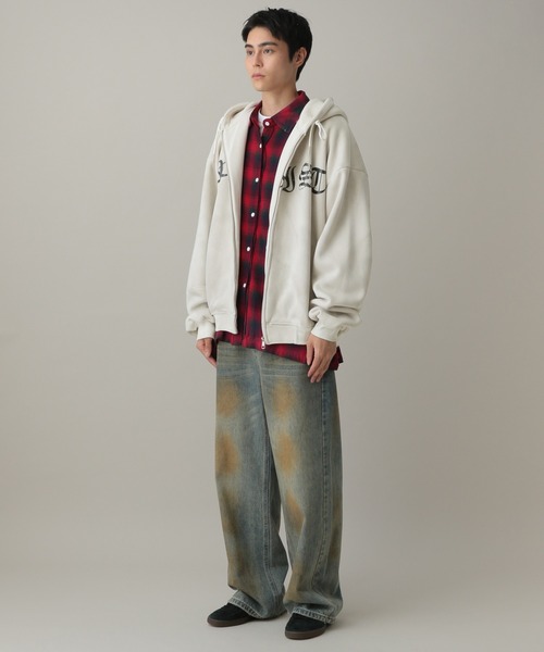 LAND MUSEUM（ランドミュージアム）の「【UNISEX】LAND MUSEUM／ゴシックロゴZIPパーカー（Tシャツ/カットソー・メンズ・ブラック/アイボリー・LARGE/MEDIUM）」の20枚目の写真