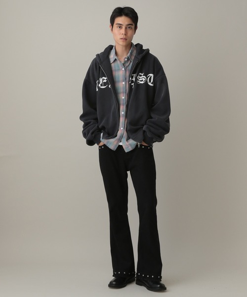 LAND MUSEUM（ランドミュージアム）の「【UNISEX】LAND MUSEUM／ゴシックロゴZIPパーカー（Tシャツ/カットソー・メンズ・ブラック/アイボリー・LARGE/MEDIUM）」の18枚目の写真