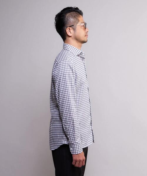 MEN'S MELROSE(メンズメルローズ)の「HITOYOSHIダブルネーム | クラシカルチェック ワイドカラーシャツ(シャツ/ブラウス・メンズ・グレー/サックスブルー/ホワイト・3/4/2)」の9枚目の写真
