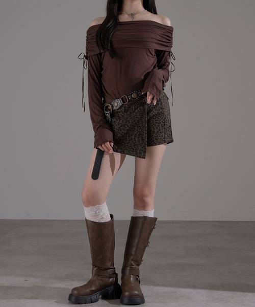 apres jour mignon（アプレジュールミニョン）の「シャーリングオフショルトップス【ZOZOTOWN限定アイテム】（Tシャツ/カットソー・レディース・ボルドー/ブラウン系その他/チャコールグレー・X-LARGE/フリー）」の10枚目の写真