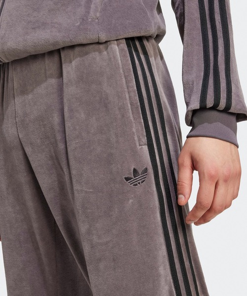 adidas（アディダス）の「adidas/アディダス VELOUR SST PANT トラック