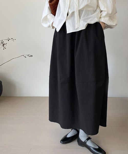 ONEP STAR(ワンピスター)の「ベーシックロングスカート(スカート・レディース・ブラック/ホワイト/ベージュ・MEDIUM/LARGE)」の3枚目の写真