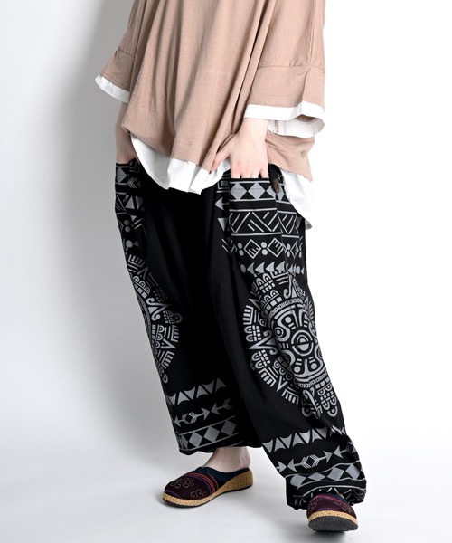 MARAI(マーライ)の「サイドポケット柄サルエルパンツ(その他パンツ・レディース・ベージュ/ブラック/カーキ/マスタード・FREE)」の7枚目の写真