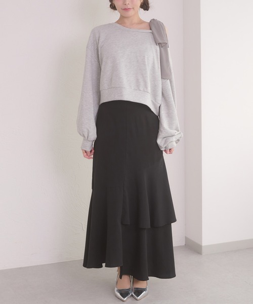 Ambre Neige(アンブルネージュ)の「hotfit tulle one shoulder short sweat / チュールワンショルダーショートスウェット(スウェット・レディース・杢グレー/ライトベージュ/ブラック・FREE)」の9枚目の写真