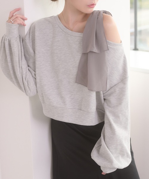 Ambre Neige(アンブルネージュ)の「hotfit tulle one shoulder short sweat / チュールワンショルダーショートスウェット(スウェット・レディース・杢グレー/ライトベージュ/ブラック・FREE)」の8枚目の写真