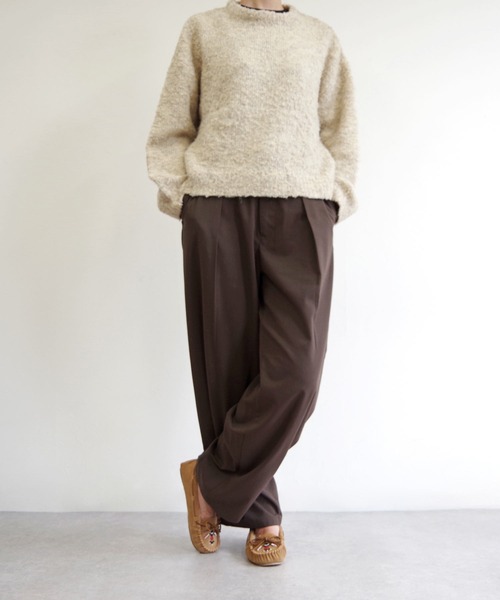 Minnetonka（ミネトンカ）の「MINNETONKA ミネトンカ /  CALLY THUNDERBIRD ANIMIKII キャリー サンダーバード ファーモカシン（モカシン/デッキシューズ・レディース・ベージュ/チャコールグレー・6/7/8）」の8枚目の写真