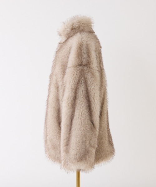 one after another NICE CLAUP(ワンアフターアナザーナイスクラップ)の「【今すぐお届け可能!】ミドルフェイクファーコート(その他アウター・レディース・ブラウン/ベージュ/オフホワイト・FREE)」の14枚目の写真