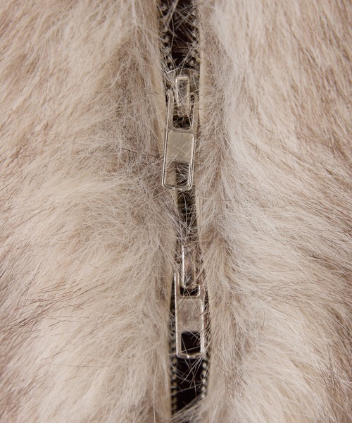 one after another NICE CLAUP(ワンアフターアナザーナイスクラップ)の「【今すぐお届け可能!】ミドルフェイクファーコート(その他アウター・レディース・ブラウン/ベージュ/オフホワイト・FREE)」の13枚目の写真