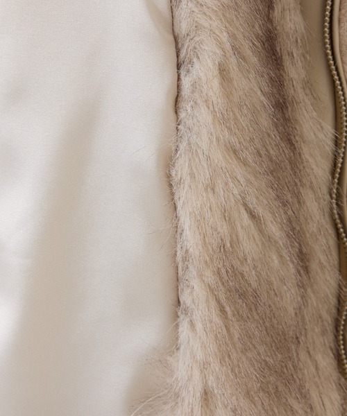 one after another NICE CLAUP(ワンアフターアナザーナイスクラップ)の「【今すぐお届け可能!】ミドルフェイクファーコート(その他アウター・レディース・ブラウン/ベージュ/オフホワイト・FREE)」の11枚目の写真