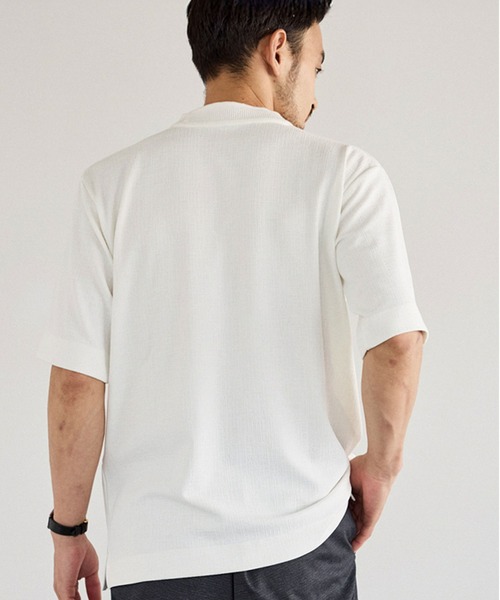 le cercle ADAM ET ROPE'(ルセルクルアダムエロペ)の「ランダムJQバックハイネッククルーネックTシャツ(Tシャツ/カットソー・メンズ・ホワイト/ベージュ系その他/ブラック・LL/M/S/L)」の5枚目の写真