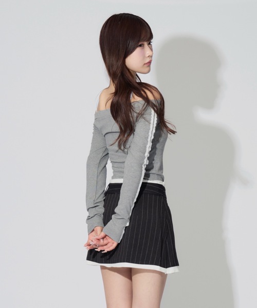JilLA(ジルア)の「Lace Sleeve Layered Rib Tops / レーススリーブレイヤードリブニットトップス(シャツ/ブラウス・レディース・ブラック/グレー・FREE)」の1枚目の写真