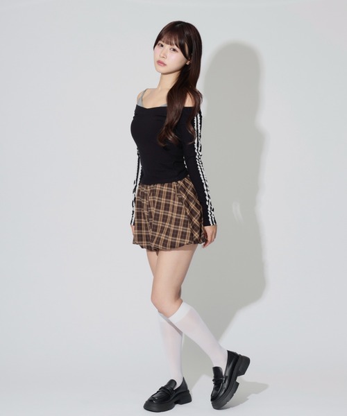 JilLA(ジルア)の「Lace Sleeve Layered Rib Tops / レーススリーブレイヤードリブニットトップス(シャツ/ブラウス・レディース・ブラック/グレー・FREE)」の6枚目の写真