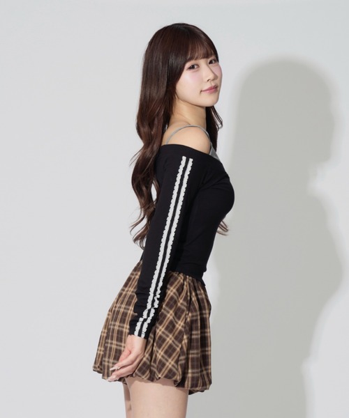 JilLA(ジルア)の「Lace Sleeve Layered Rib Tops / レーススリーブレイヤードリブニットトップス(シャツ/ブラウス・レディース・ブラック/グレー・FREE)」の22枚目の写真