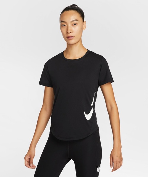 NIKE(ナイキ)の「ナイキ NIKE ナイキ テンポ SWSH HBR DF S/S トップ(Tシャツ/カットソー・レディース・ブラック・S/M/L/XL)」の1枚目の写真