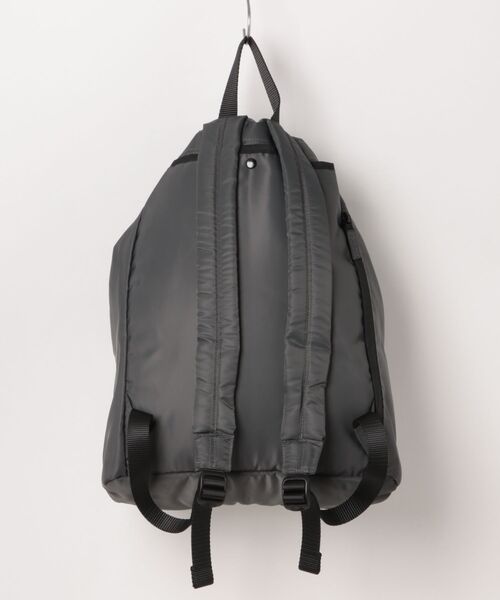 ADAM PATEK(アダムパテック)の「【RES】【ADAMPATEK】double pockets drawstring backpack(バックパック/リュック・レディース・グレー/ブラック・FREE)」の7枚目の写真