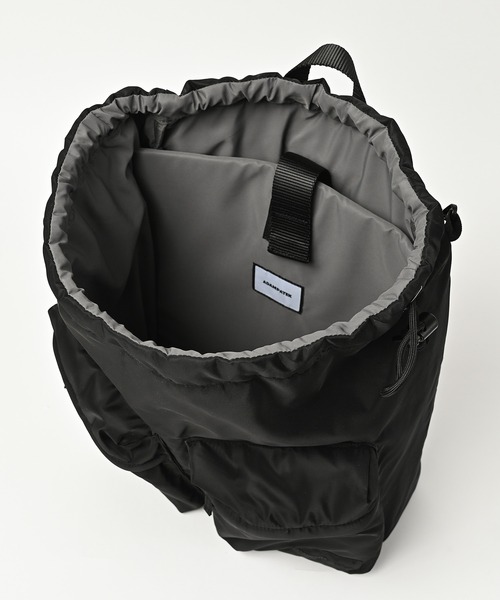 ADAM PATEK(アダムパテック)の「【RES】【ADAMPATEK】double pockets drawstring backpack(バックパック/リュック・レディース・グレー/ブラック・FREE)」の16枚目の写真
