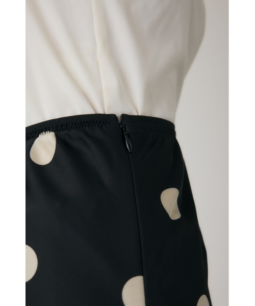 crie conforto(クリーコンフォルト)の「ドットプリントスカート ペチコート付き / ウエストゴム仕様 / 冬服(スカート・レディース・ブラック系その他/ホワイト系その他・MEDIUM/SMALL)」の18枚目の写真