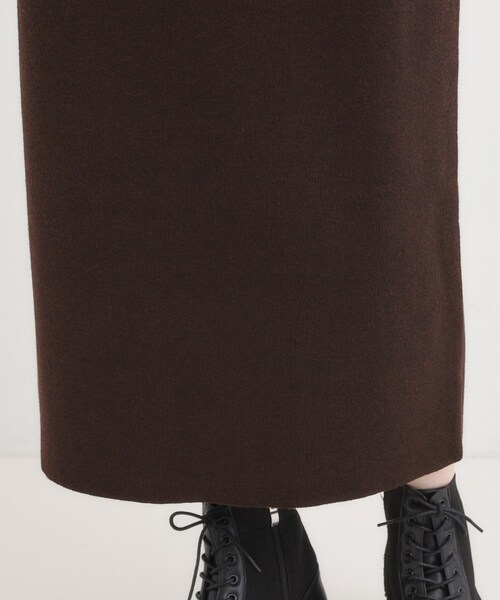 SHOO・LA・RUE（シューラルー）の「【毛玉レス/洗える】すっきり見えが叶う ナロースカート（スカート・レディース・ブラウン系その他/ブラック・04/03/02/01）」の15枚目の写真
